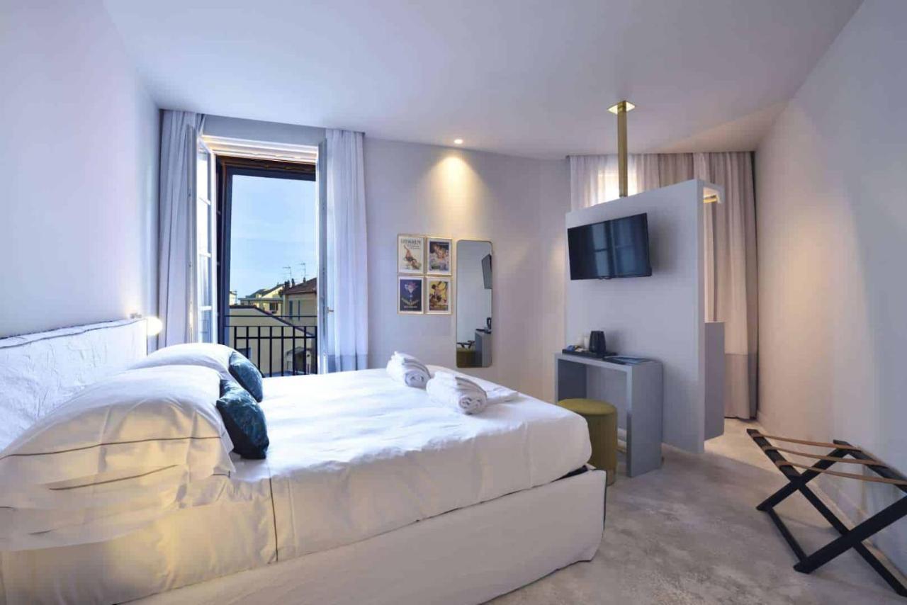 Boutique Hotel De La Ville Laigueglia Exterior photo